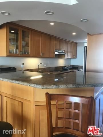 4267 Marina City Dr-Unit -Unit 802 in Marina Del Rey, CA - Building Photo - Building Photo