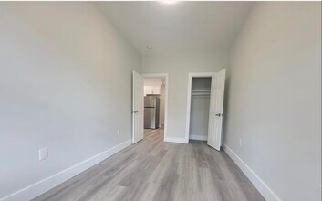 20 Woodlawn Ave in Jersey City, NJ - Building Photo - Building Photo