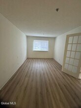 3 Residence Inn Dr in Latham, NY - Building Photo - Building Photo