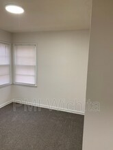 2301 S Belmont St in Wichita, KS - Building Photo - Building Photo