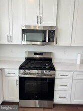 117 FRED CLARK Dr in Pennington, NJ - Building Photo - Building Photo