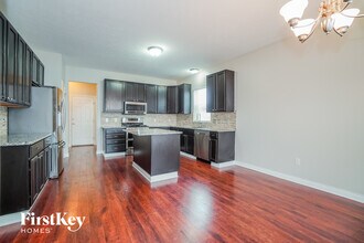 1936 Seaside Cir in Grove City, OH - Building Photo - Building Photo