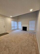 830 Cardinal Creek Blvd in Norman, OK - Foto de edificio - Building Photo