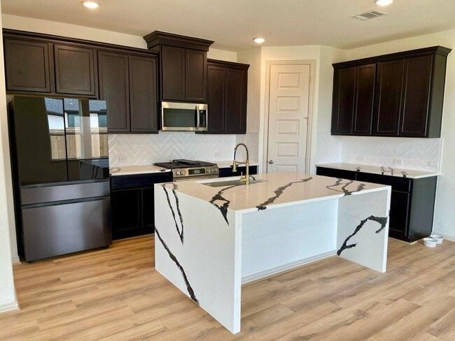 12602 White Pelican Ct in Cypress, TX - Building Photo - Building Photo