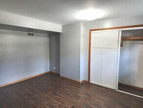 5020 Carol St-Unit -G in Skokie, IL - Building Photo - Building Photo