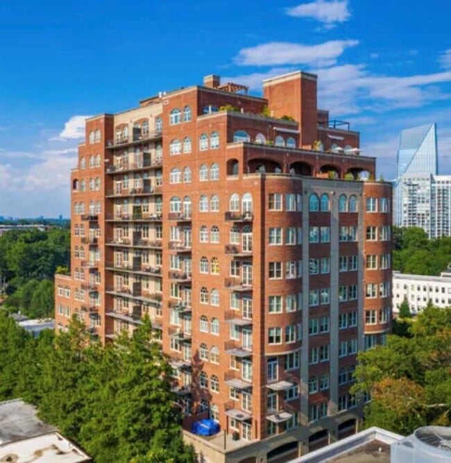 3180 Mathieson Dr NE in Atlanta, GA - Building Photo - Building Photo