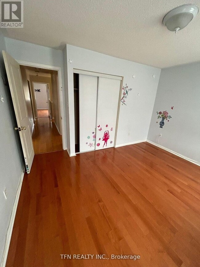 117 Rouge River Dr in Toronto, ON - Building Photo - Building Photo