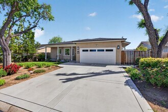 18270 Baylor Ave in Saratoga, CA - Building Photo - Building Photo