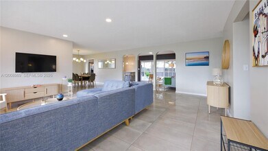 609 S Crescent Dr in Hollywood, FL - Building Photo - Building Photo