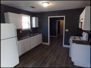 2323 S Spring St in Little Rock, AR - Building Photo - Building Photo