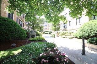 122 Babcock St in Brookline, MA - Building Photo