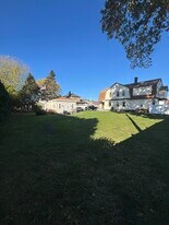 460 Burncoat St in Worcester, MA - Building Photo