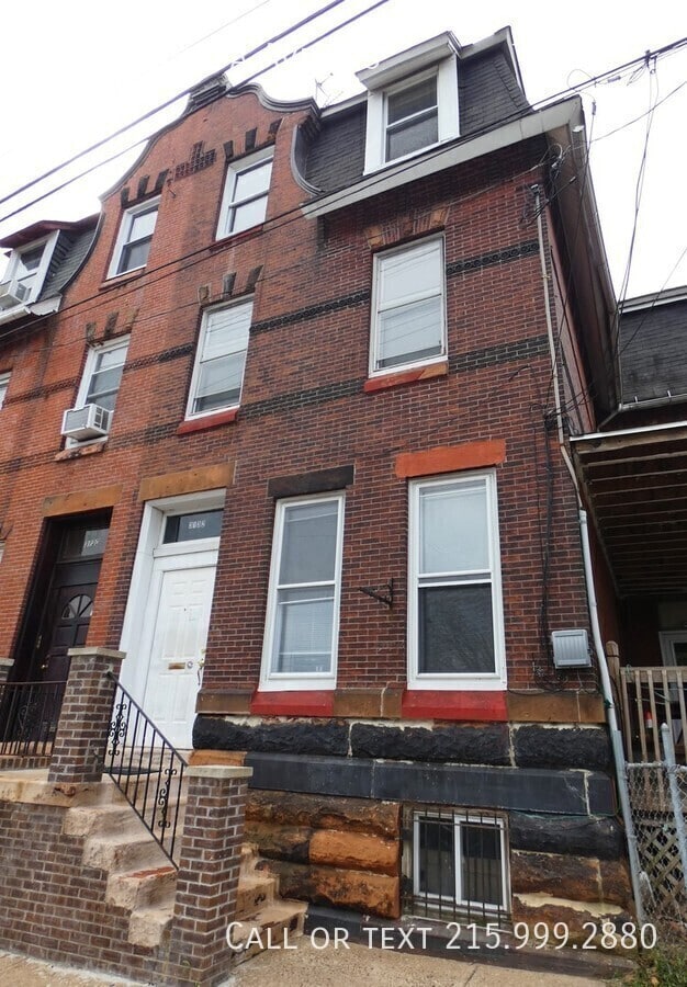 3132 Mantua Ave
