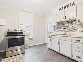 118 Short St in Harrisburg, PA - Building Photo - Building Photo