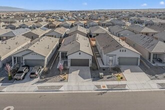 10650 Valedon Ln SW in Albuquerque, NM - Building Photo - Building Photo