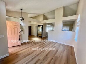 413 Donaldson Ct in Suisun City, CA - Building Photo - Building Photo