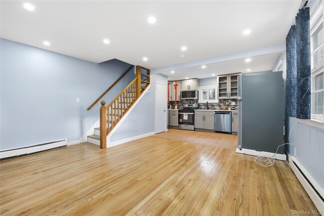 305 N Terrace Ave in Mount Vernon, NY - Building Photo - Building Photo