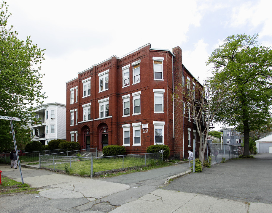 79-81 N Common St in Lynn, MA - Foto de edificio