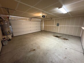 717 W Perez Ave in Visalia, CA - Building Photo - Building Photo