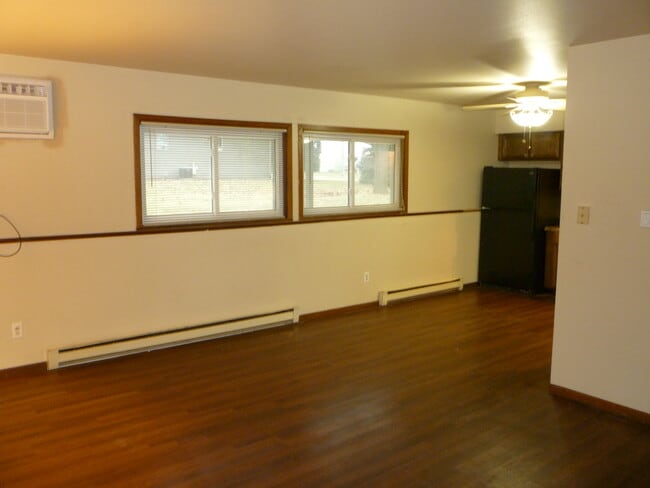 401 Moasis Dr, Unit Apt 1 in Little Chute, WI - Building Photo - Building Photo