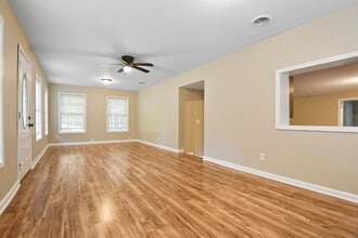668 Briarwood Rd in Clarksville, TN - Building Photo - Building Photo