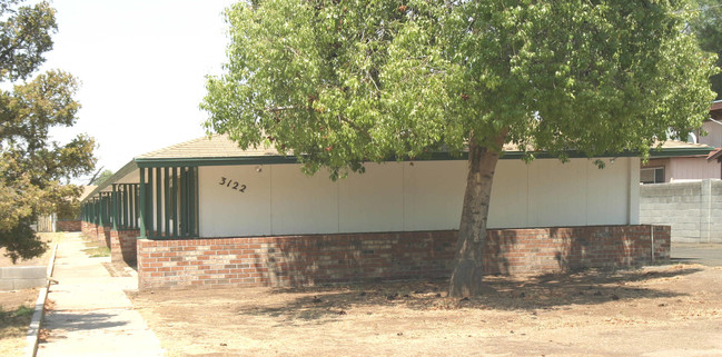 Citrus Acres in Phoenix, AZ - Building Photo - Building Photo