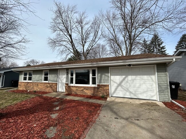 property at 1710 Hoover Dr