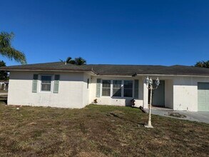 4954 Ataman St in Boca Raton, FL - Building Photo - Building Photo