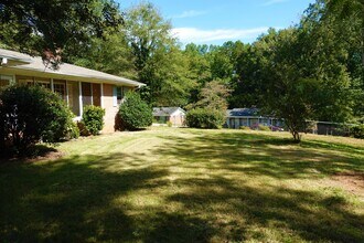 104 Vanderbilt Rd in Spartanburg, SC - Building Photo - Building Photo