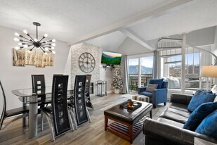 1260 Ski View Dr in Gatlinburg, TN - Building Photo