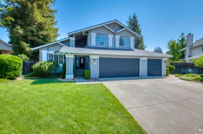 property at 6225 Thicket Ct