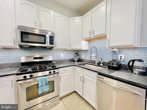 2304 Margraf Cir in Leesylvania, VA - Building Photo - Building Photo