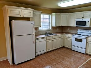 103 Gulls Pointe Dr in Lafayette, LA - Foto de edificio - Building Photo