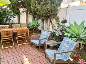 1727 1/2 Malcolm Ave in Los Angeles, CA - Building Photo - Building Photo