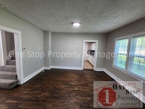 3001 E 80th St in Kansas City, MO - Building Photo - Building Photo