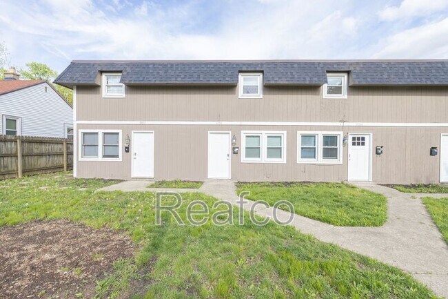 property at 3090 Grasmere Ave