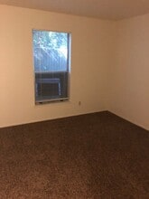 14th Street in Sacramento, CA - Building Photo - Building Photo