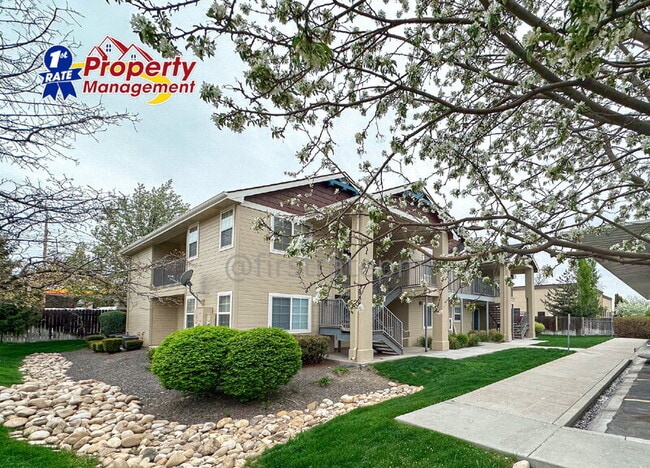 5936 Ellens Ferry Dr in Boise, ID - Building Photo - Building Photo