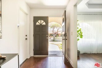 20657 Bermuda St in Los Angeles, CA - Building Photo - Building Photo
