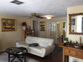 5701 Elena Dr in Holiday, FL - Building Photo - Building Photo