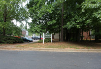 Coachwood Apartments in Hillsborough, NC - Foto de edificio - Building Photo