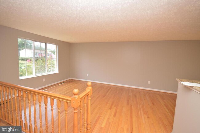 7011 Vantage Dr in Alexandria, VA - Building Photo - Building Photo