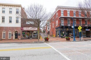 215 Bridge St in Phoenixville, PA - Building Photo