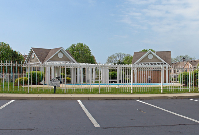 Communities at Channingway in Fairborn, OH - Building Photo - Building Photo