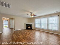 261 Emerald Isle Dr photo'
