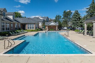 River Run at Naperville in Naperville, IL - Building Photo