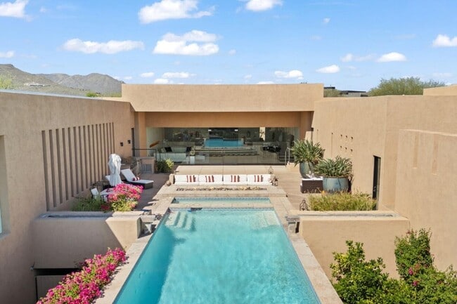 9191 E Happy Hollow Dr in Scottsdale, AZ - Building Photo - Building Photo