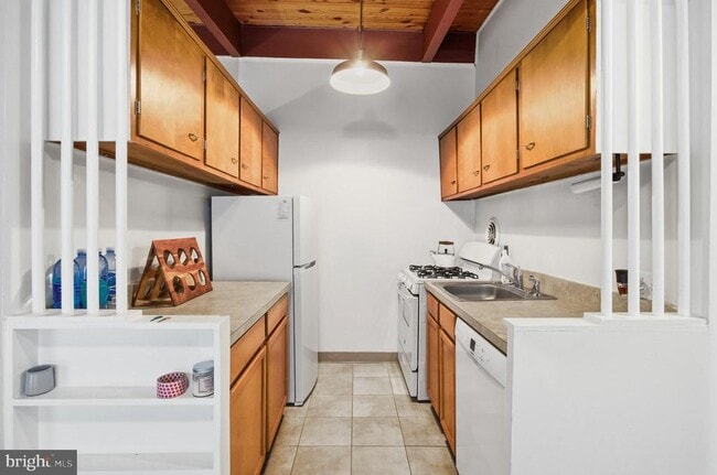 7753 Donnybrook Ct in Annandale, VA - Building Photo - Building Photo