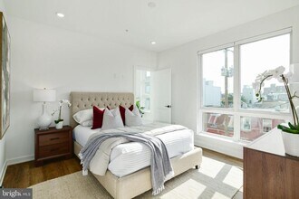 2421 N Mascher St in Philadelphia, PA - Building Photo - Building Photo