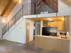 3564 Gold Ridge Trail in Pollock Pines, CA - Building Photo - Building Photo